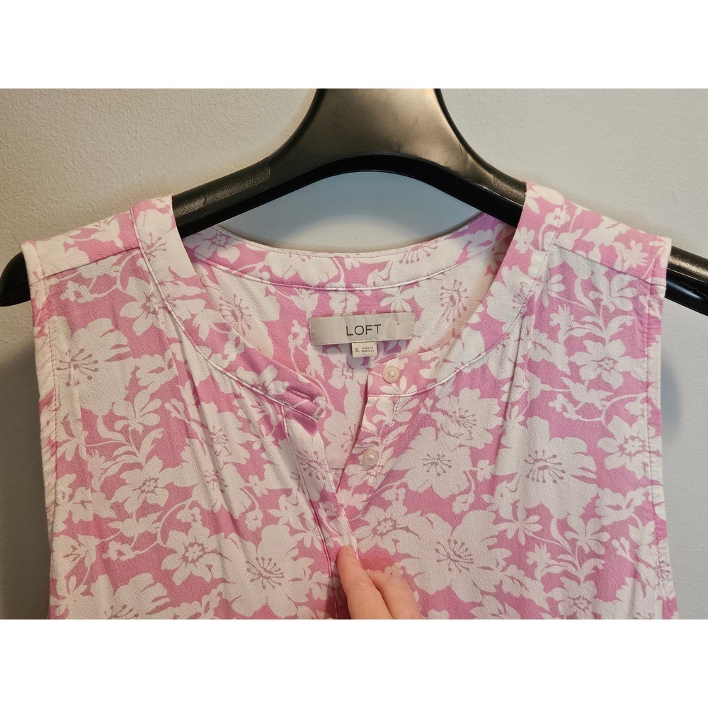 LOFT Pink White Floral Sleeveless Peplum Blouse XL Hibiscus Print Tiered Top - Picture 2 of 5